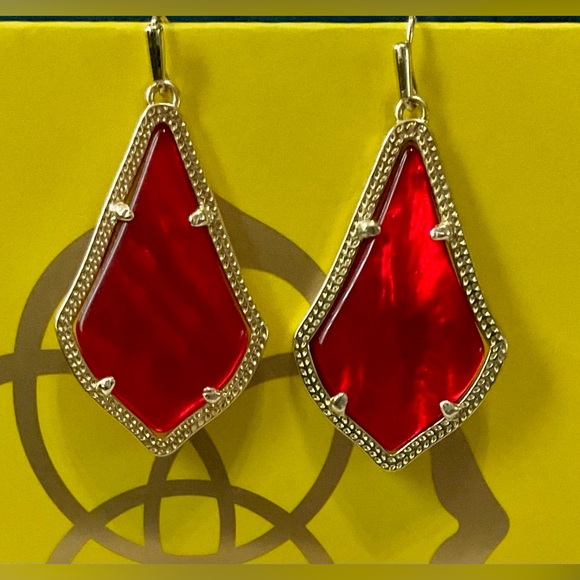 ColorBar Kendra Scott Cherry Red Illusion Earrings framed in Gold - RARE - Picture 2 of 6